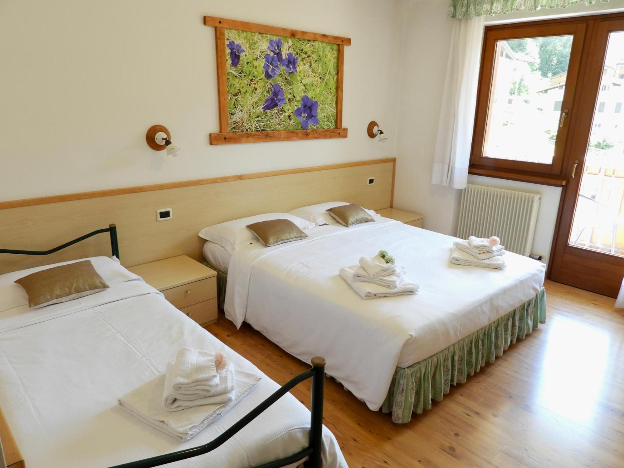 Hotel Garni Maffei Pinzolo Buitenkant foto