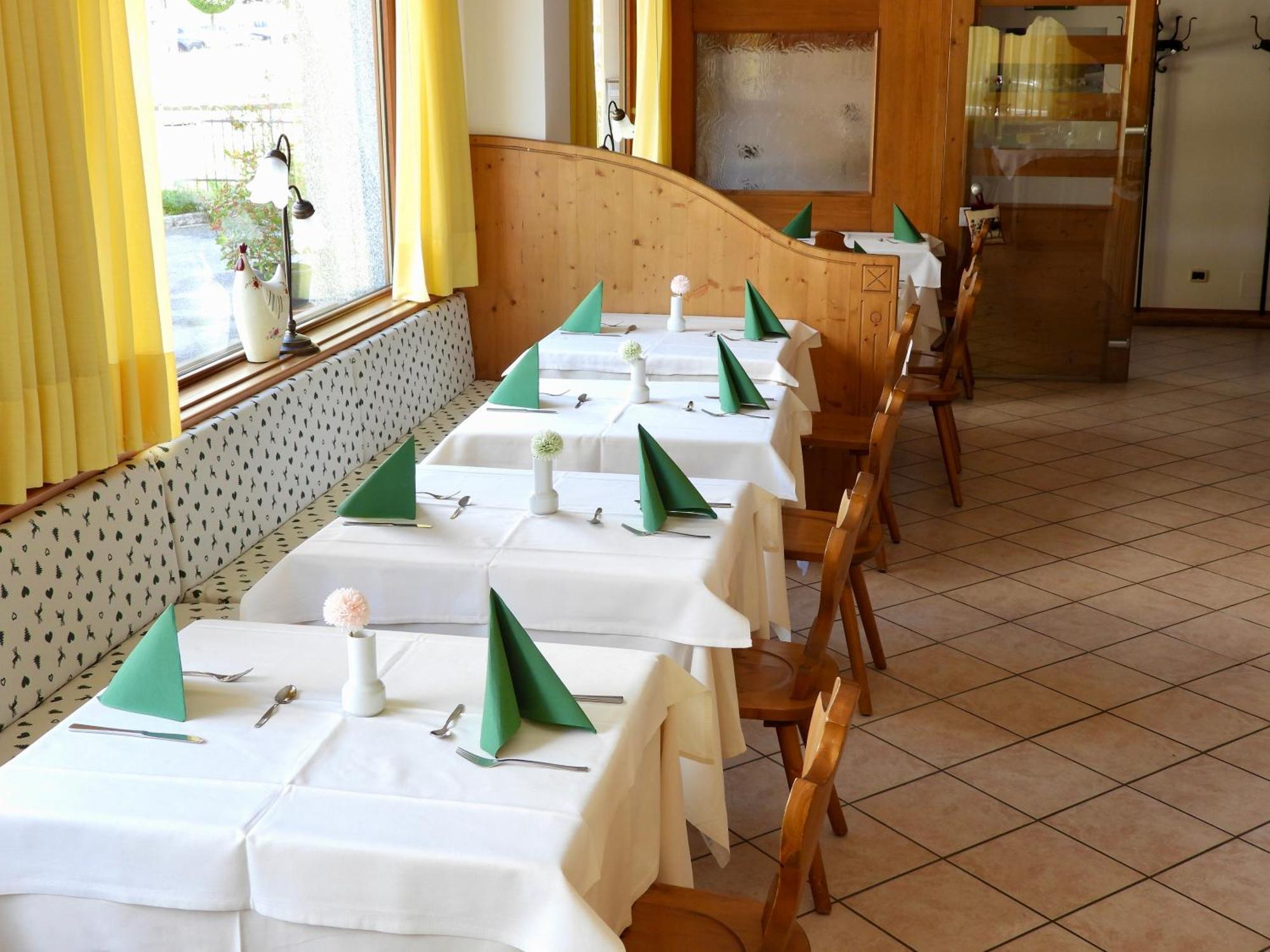 Hotel Garni Maffei Pinzolo Buitenkant foto