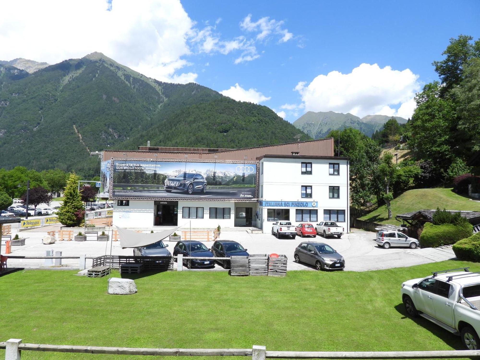 Hotel Garni Maffei Pinzolo Buitenkant foto