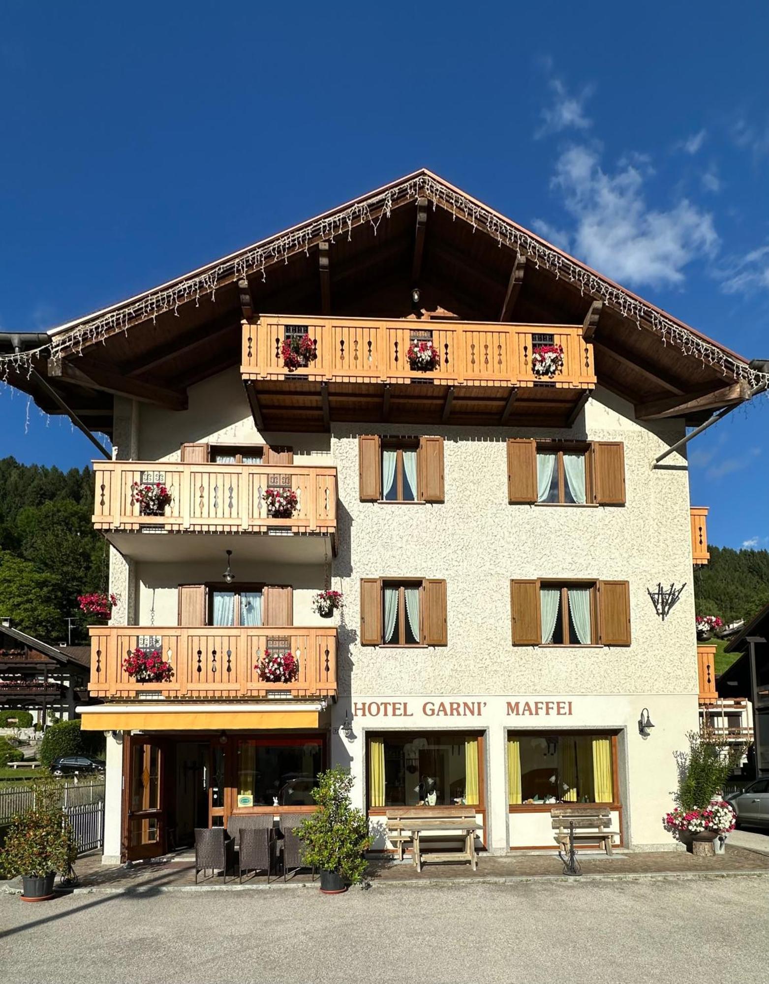 Hotel Garni Maffei Pinzolo Buitenkant foto