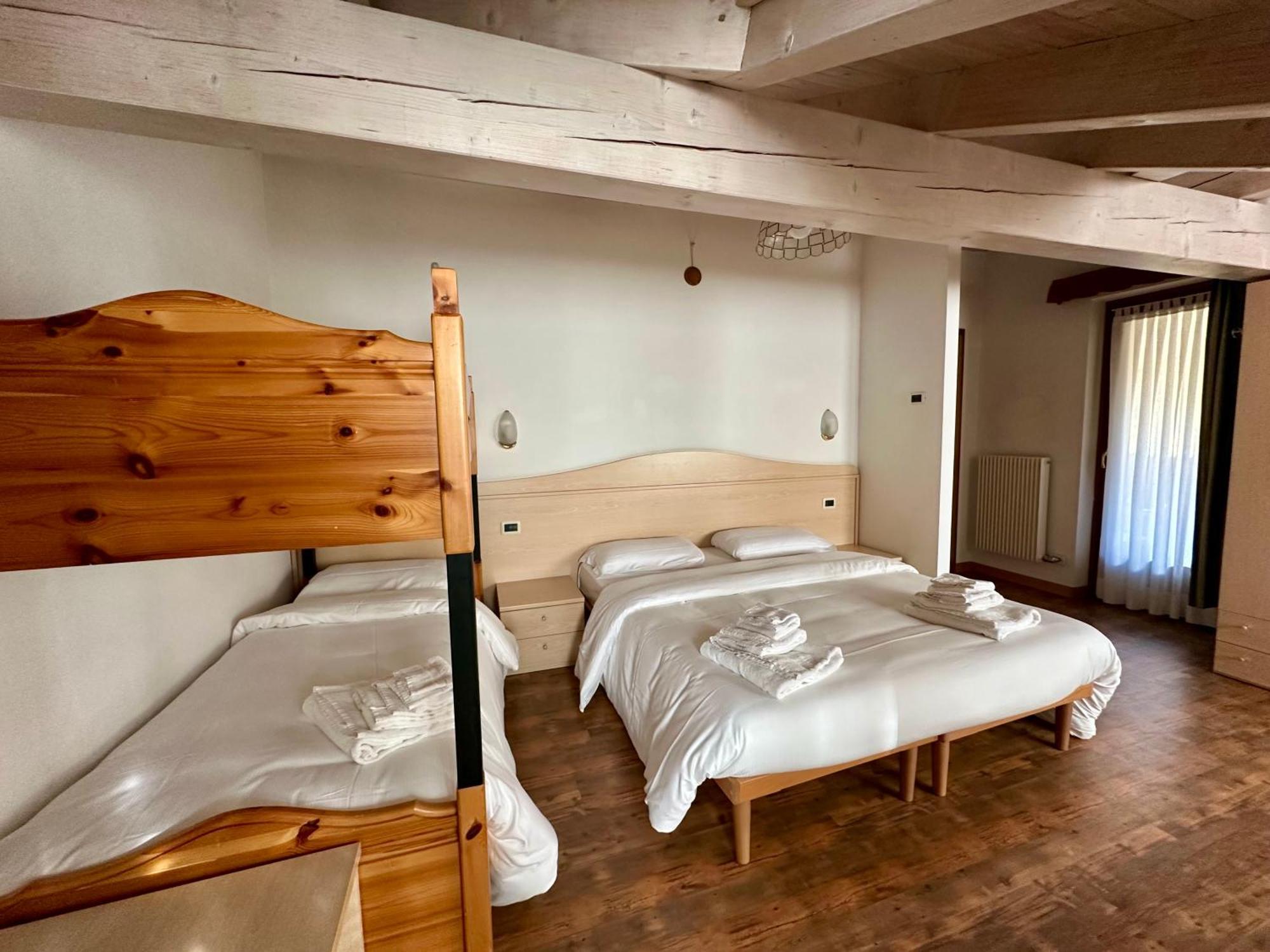 Hotel Garni Maffei Pinzolo Buitenkant foto